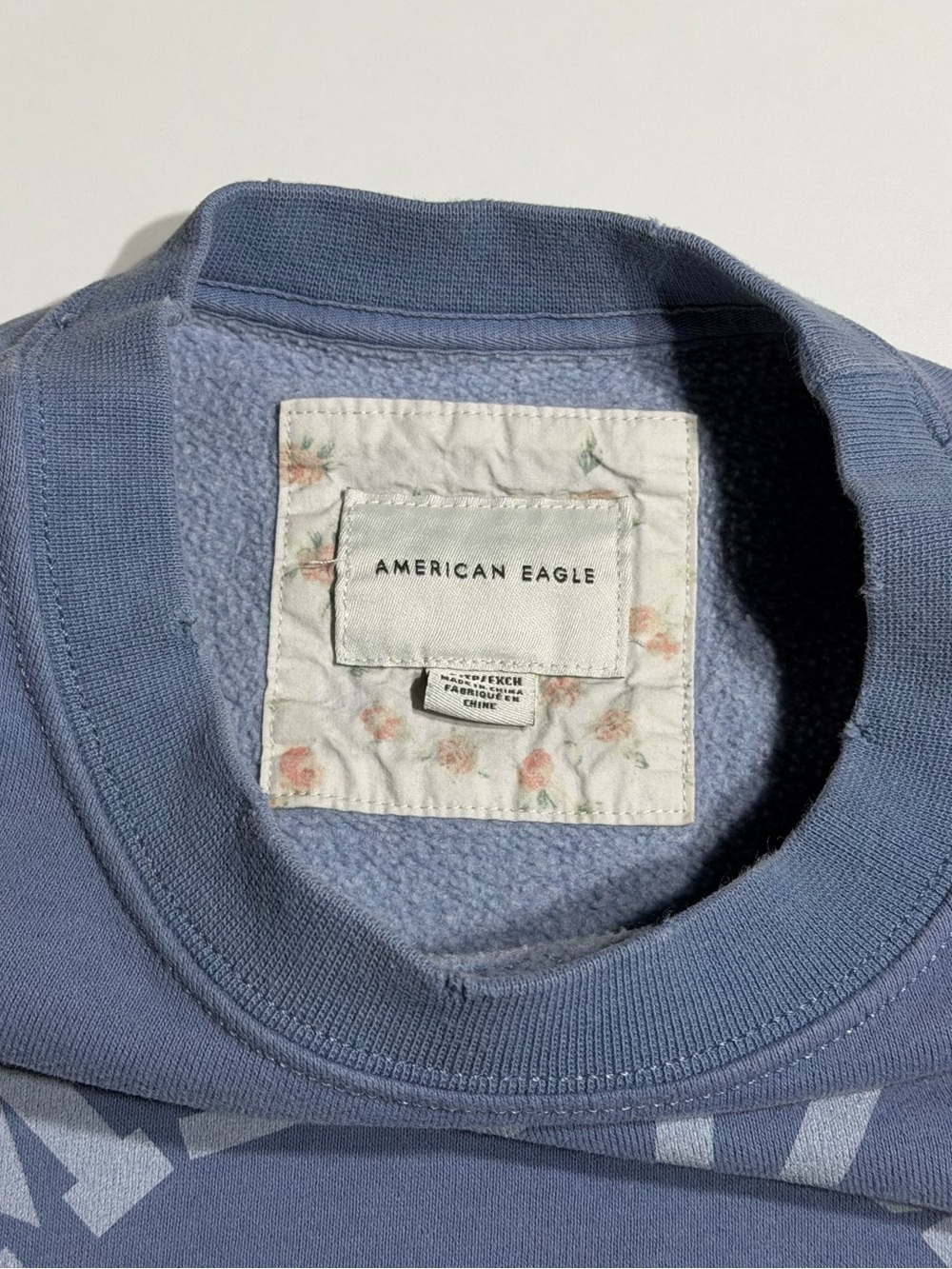American Eagle Women’s Blue Graphic Crewneck Sweatshirt XL Relaxed Fit - Picture 6 of 6